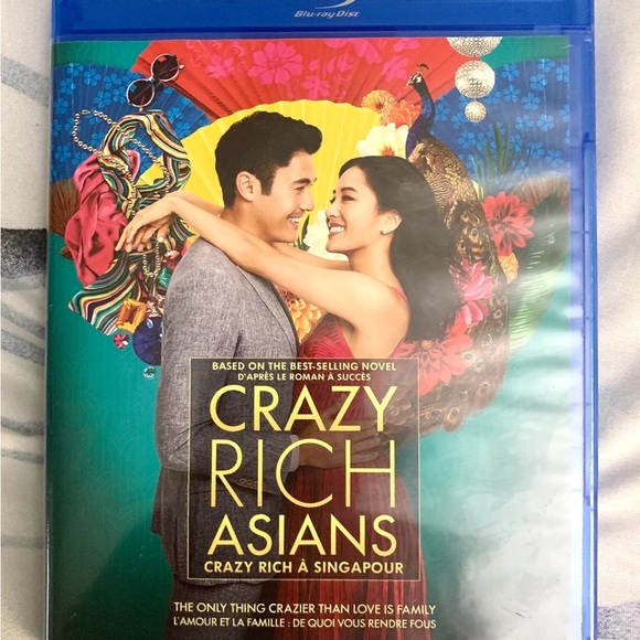 Crazy Rich Asians Blu-ray - Picture 1 of 3
